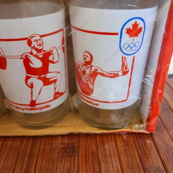 Vintage Team Canada 1976 Olympic Glasses - 2 Sets -Eight Glasses - Picture 6 of 13
